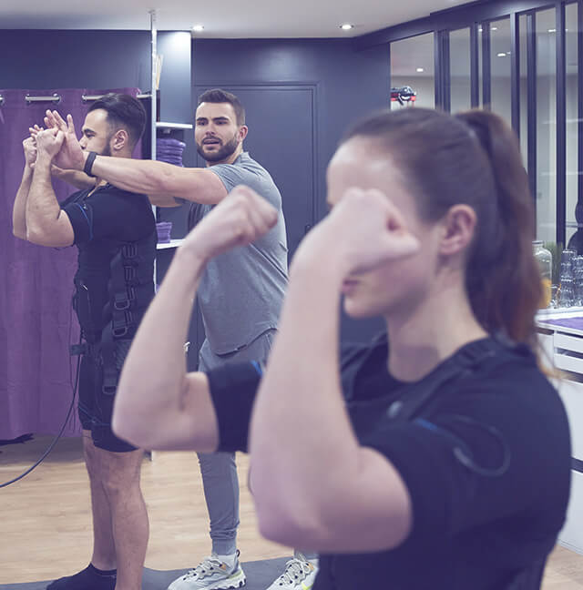 Equipement electrostimulation Mihabodytec, coaching couple